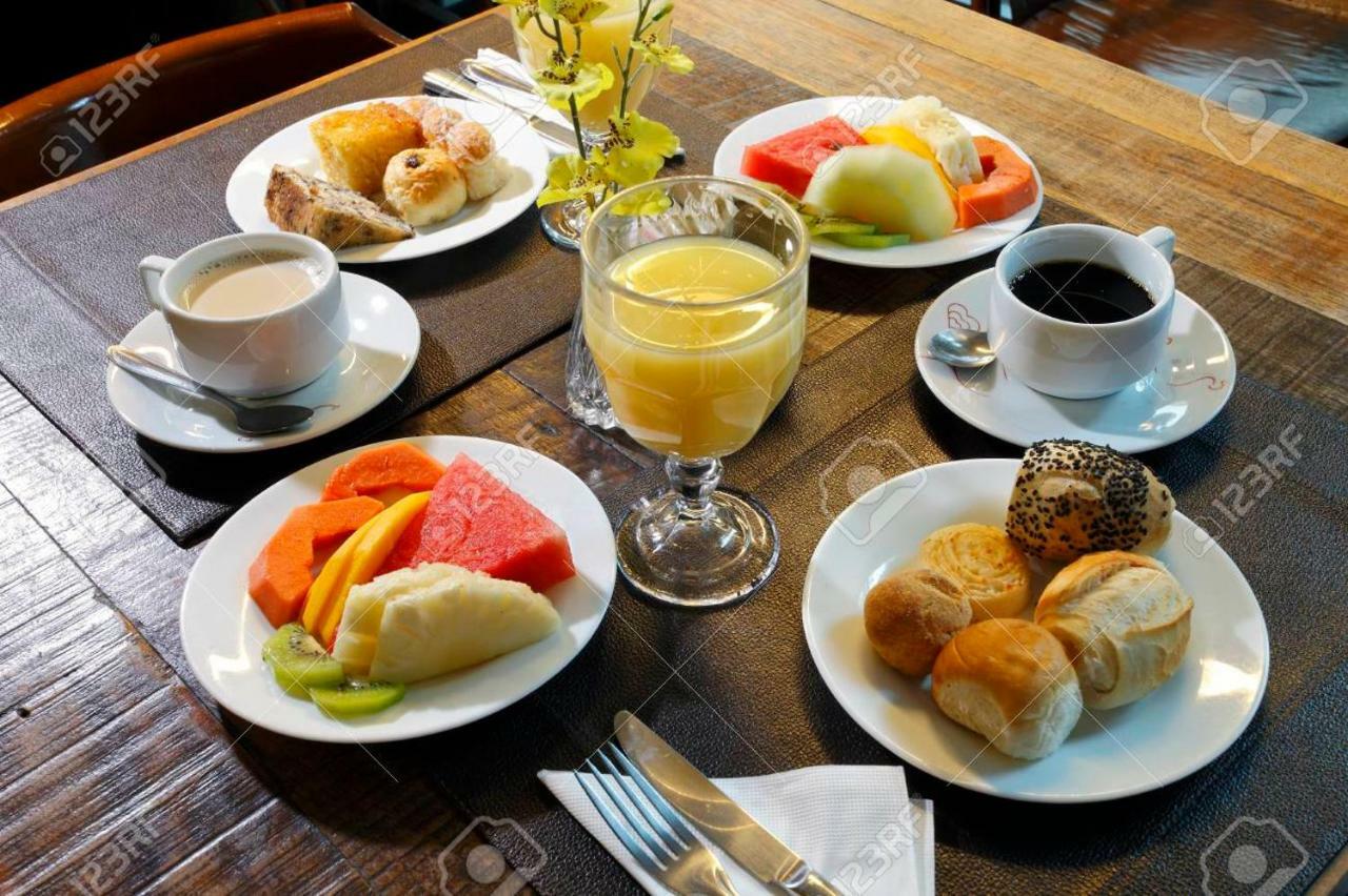 Trinco Relax Hut Hotel Тринкомале Екстериор снимка