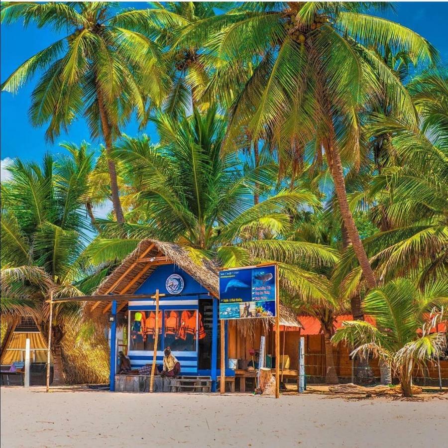 Trinco Relax Hut Hotel Тринкомале Екстериор снимка