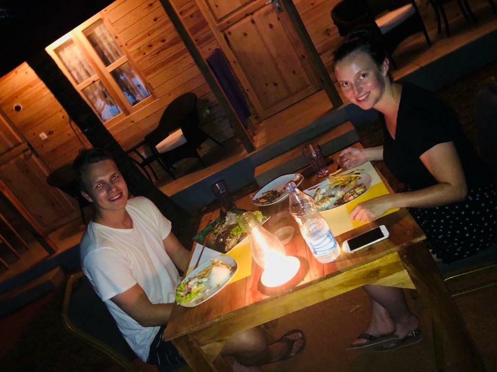 Trinco Relax Hut Hotel Тринкомале Екстериор снимка
