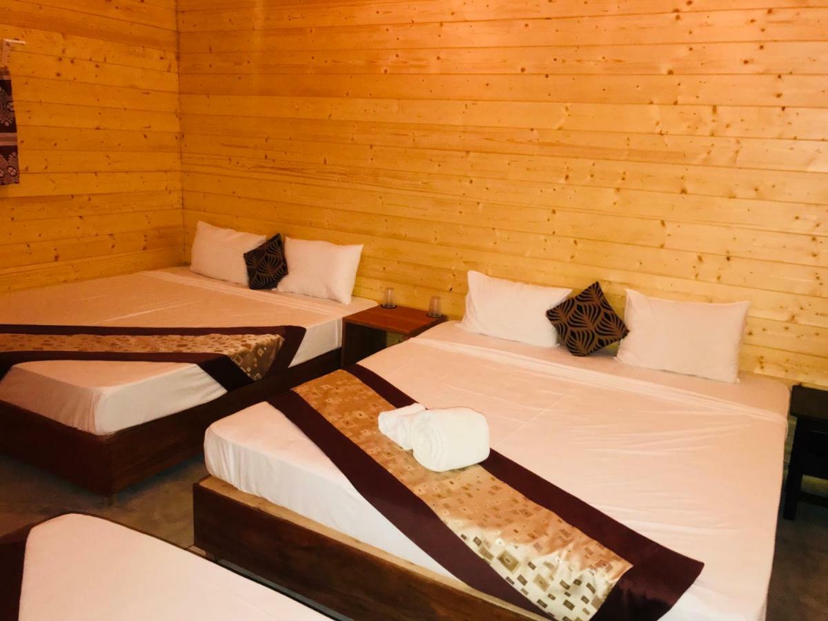 Trinco Relax Hut Hotel Тринкомале Екстериор снимка