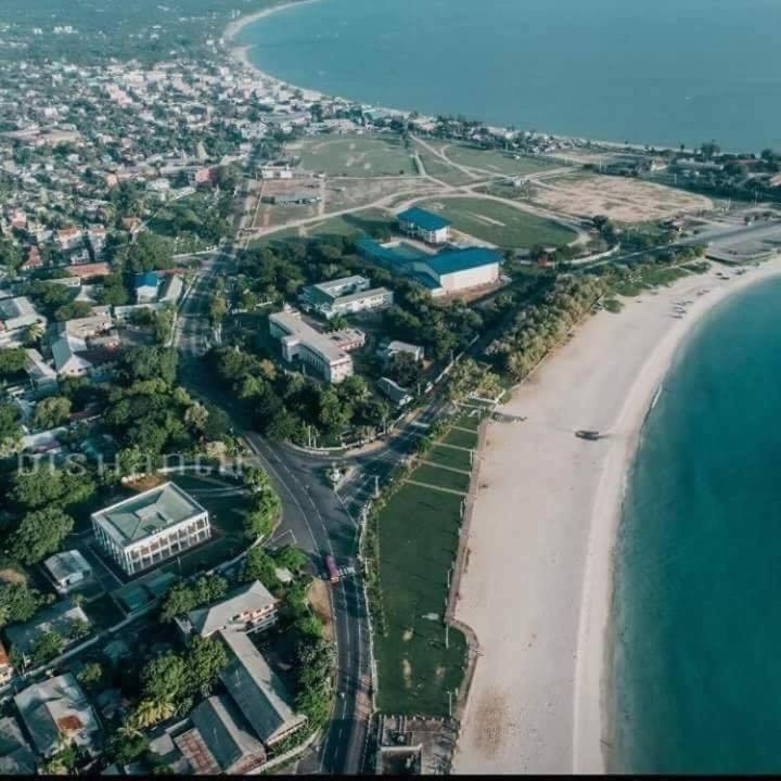 Trinco Relax Hut Hotel Тринкомале Екстериор снимка